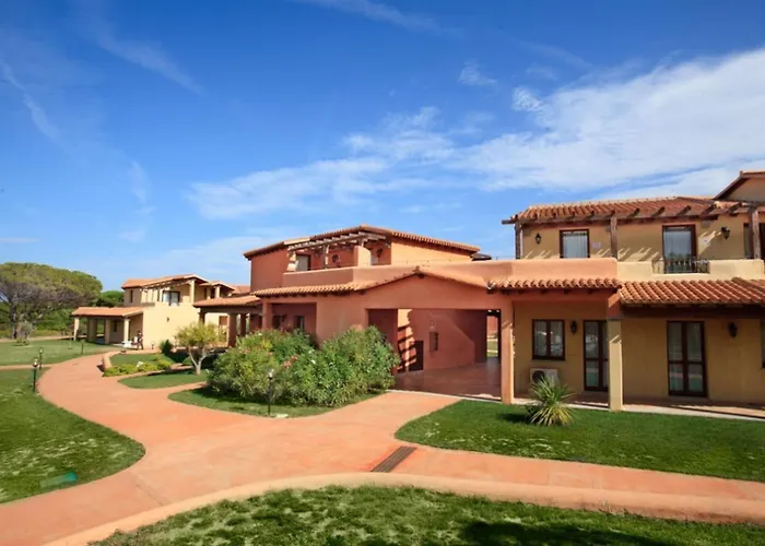 Comfy With Pool דירה *