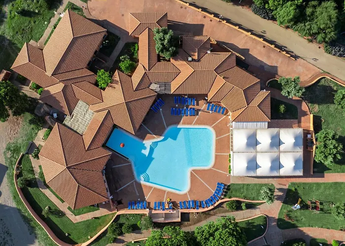 Comfy With Pool דירה *