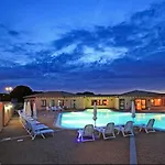 Comfy With Pool * أغلينتو