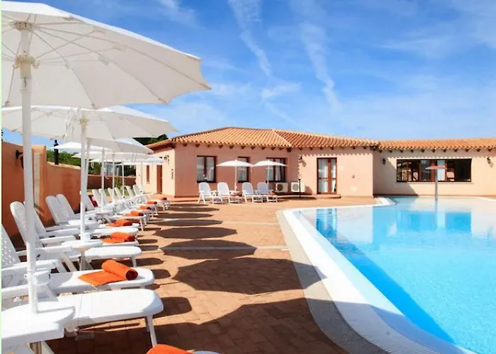 Apartment Comfy With Pool